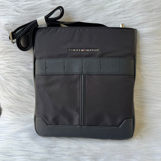 Tommy Hilfiger Crossbody Bag |Black|